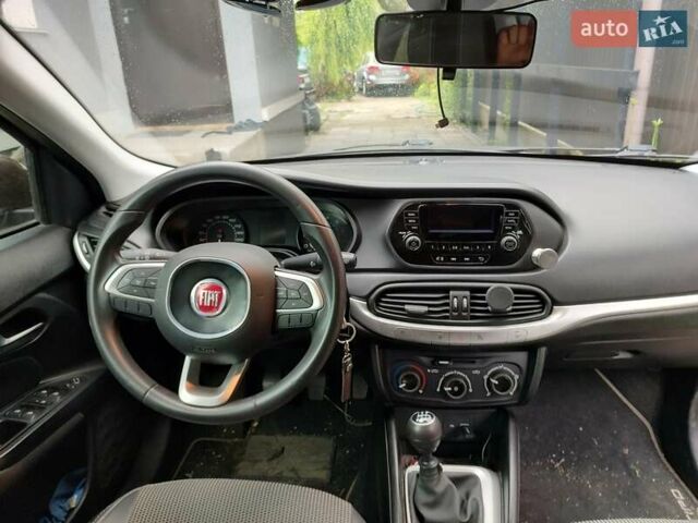 Коричневый Фиат Типо, объемом двигателя 1.37 л и пробегом 51 тыс. км за 10700 $, фото 12 на Automoto.ua