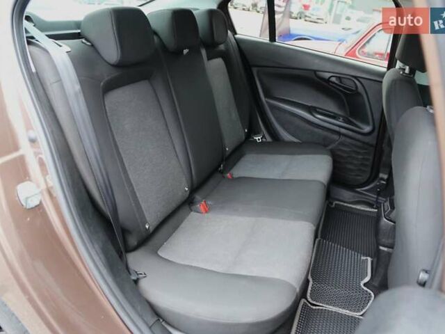 Коричневий Фіат Тіпо, об'ємом двигуна 1.37 л та пробігом 97 тис. км за 9650 $, фото 4 на Automoto.ua