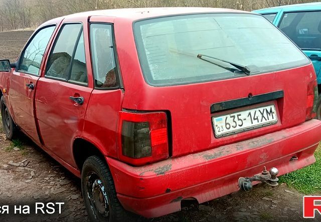Красный Фиат Типо, объемом двигателя 1.4 л и пробегом 350 тыс. км за 550 $, фото 5 на Automoto.ua