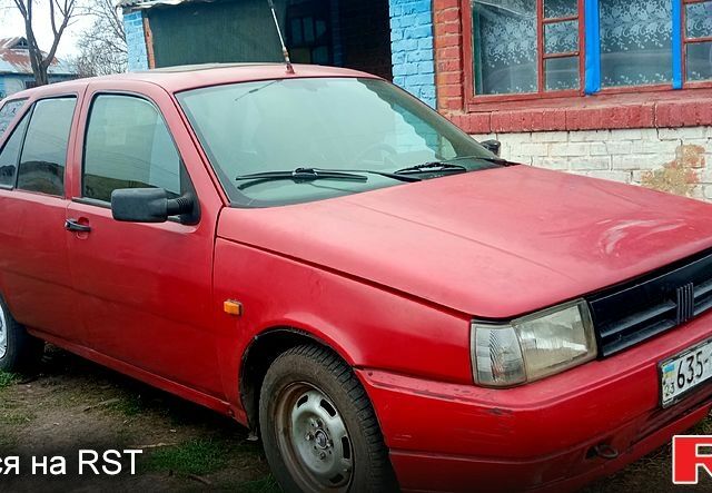 Красный Фиат Типо, объемом двигателя 1.4 л и пробегом 350 тыс. км за 550 $, фото 3 на Automoto.ua