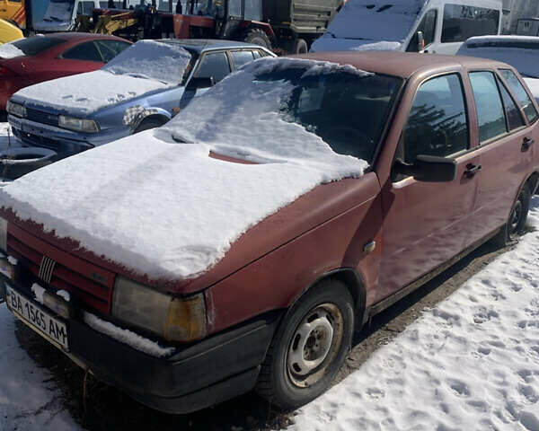 Красный Фиат Типо, объемом двигателя 1.4 л и пробегом 100 тыс. км за 600 $, фото 4 на Automoto.ua