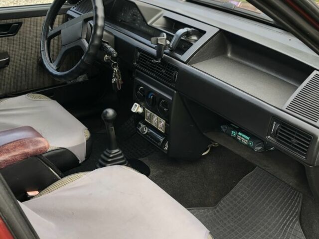 Червоний Фіат Тіпо, об'ємом двигуна 1.4 л та пробігом 290 тис. км за 1150 $, фото 8 на Automoto.ua