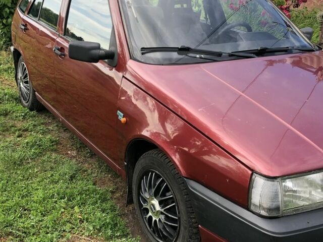 Червоний Фіат Тіпо, об'ємом двигуна 1.4 л та пробігом 290 тис. км за 1150 $, фото 4 на Automoto.ua