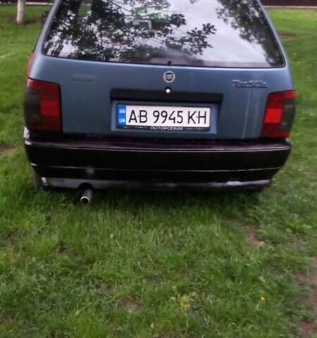 Красный Фиат Типо, объемом двигателя 1.4 л и пробегом 374 тыс. км за 1200 $, фото 1 на Automoto.ua