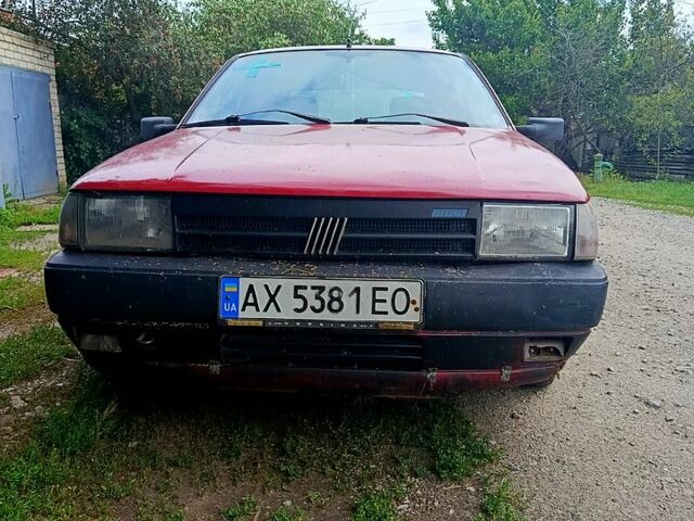 Красный Фиат Типо, объемом двигателя 1.4 л и пробегом 0 тыс. км за 300 $, фото 1 на Automoto.ua