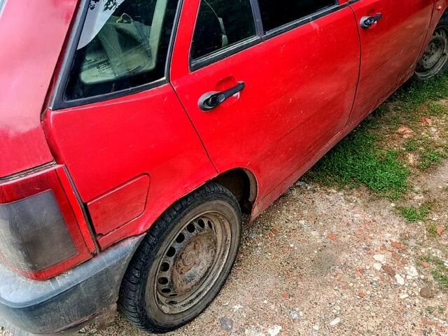 Красный Фиат Типо, объемом двигателя 1.4 л и пробегом 0 тыс. км за 300 $, фото 3 на Automoto.ua