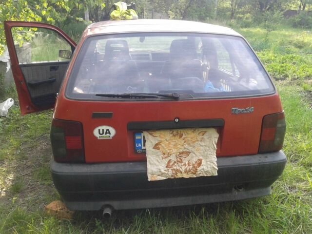 Красный Фиат Типо, объемом двигателя 1.4 л и пробегом 1000 тыс. км за 824 $, фото 3 на Automoto.ua