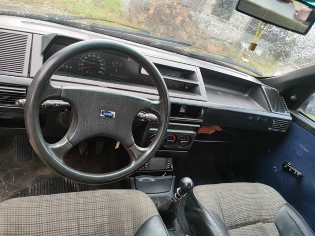 Красный Фиат Типо, объемом двигателя 4 л и пробегом 1 тыс. км за 591 $, фото 7 на Automoto.ua