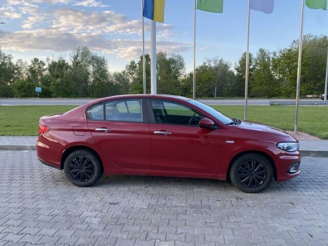 Красный Фиат Типо, объемом двигателя 1.6 л и пробегом 151 тыс. км за 9200 $, фото 2 на Automoto.ua