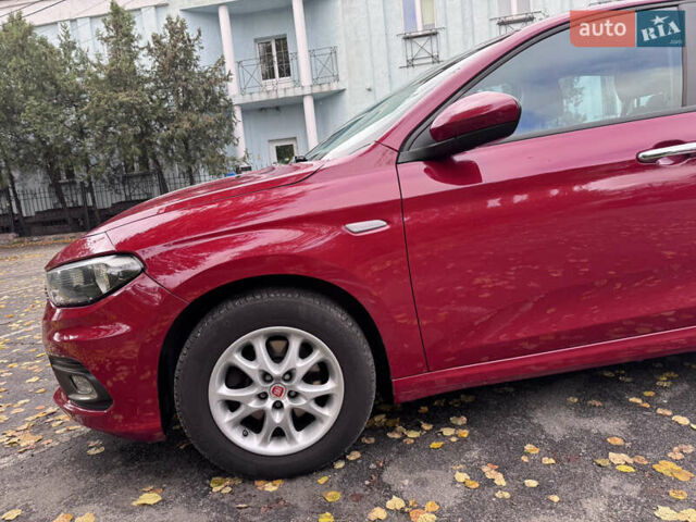 Красный Фиат Типо, объемом двигателя 1.37 л и пробегом 80 тыс. км за 10000 $, фото 6 на Automoto.ua