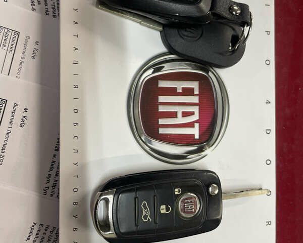 Красный Фиат Типо, объемом двигателя 1.37 л и пробегом 77 тыс. км за 10400 $, фото 27 на Automoto.ua