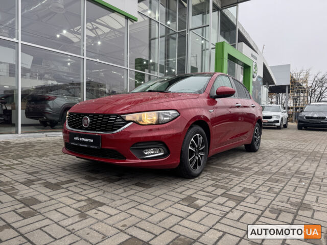 Красный Фиат Типо, объемом двигателя 1.4 л и пробегом 45 тыс. км за 9500 $, фото 2 на Automoto.ua