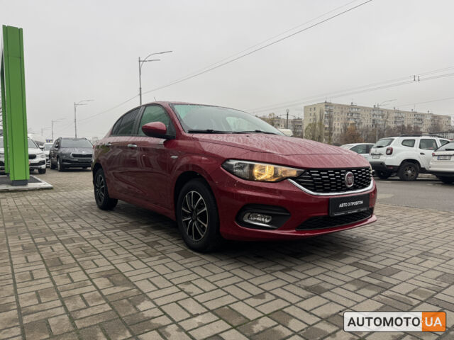 Красный Фиат Типо, объемом двигателя 1.4 л и пробегом 45 тыс. км за 9500 $, фото 3 на Automoto.ua