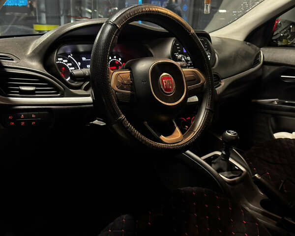 Червоний Фіат Тіпо, об'ємом двигуна 1.37 л та пробігом 110 тис. км за 8000 $, фото 5 на Automoto.ua