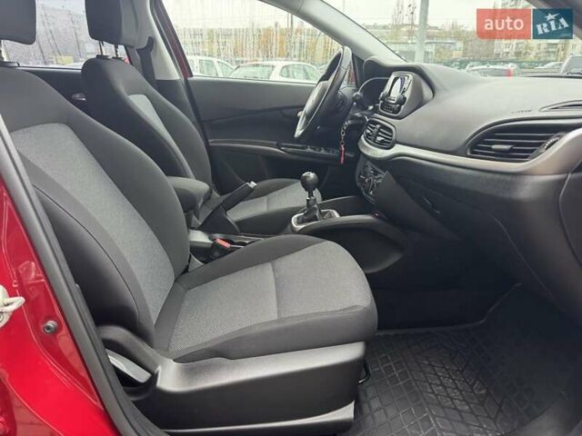 Красный Фиат Типо, объемом двигателя 1.37 л и пробегом 43 тыс. км за 9950 $, фото 17 на Automoto.ua