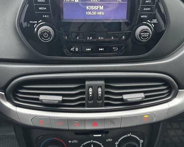 Красный Фиат Типо, объемом двигателя 1.37 л и пробегом 43 тыс. км за 9950 $, фото 26 на Automoto.ua