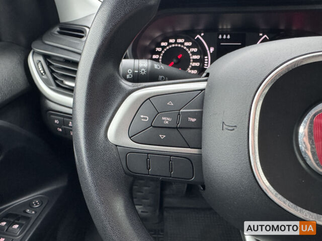 Красный Фиат Типо, объемом двигателя 1.4 л и пробегом 45 тыс. км за 9500 $, фото 17 на Automoto.ua