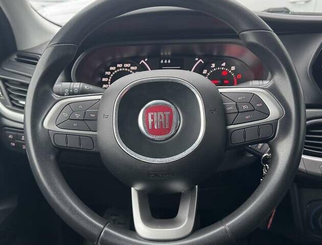 Красный Фиат Типо, объемом двигателя 1.37 л и пробегом 43 тыс. км за 9950 $, фото 21 на Automoto.ua