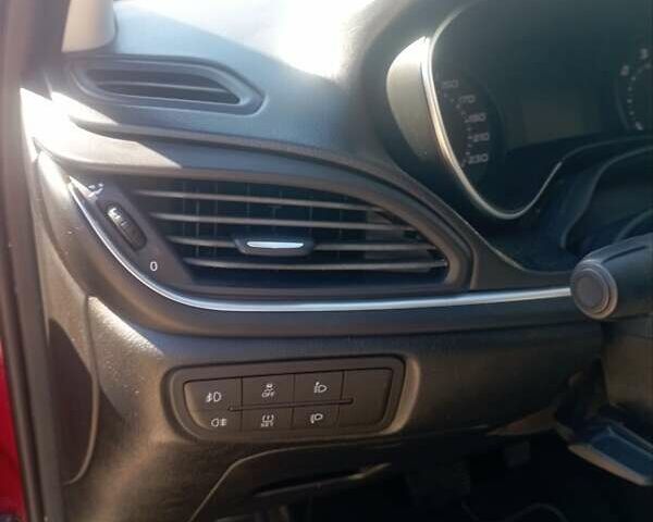 Червоний Фіат Тіпо, об'ємом двигуна 1.6 л та пробігом 192 тис. км за 12700 $, фото 4 на Automoto.ua
