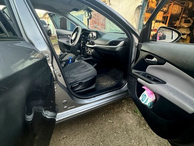 Фиат Типо, объемом двигателя 1.4 л и пробегом 67 тыс. км за 5300 $, фото 11 на Automoto.ua