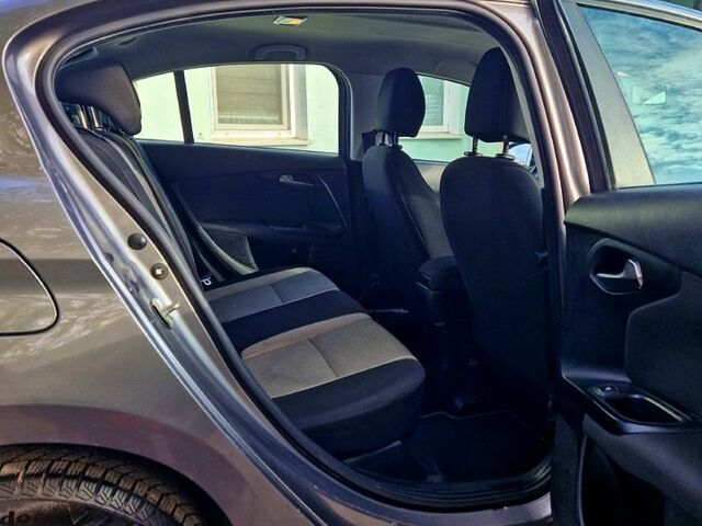 Фіат Тіпо, об'ємом двигуна 1.4 л та пробігом 118 тис. км за 7499 $, фото 10 на Automoto.ua