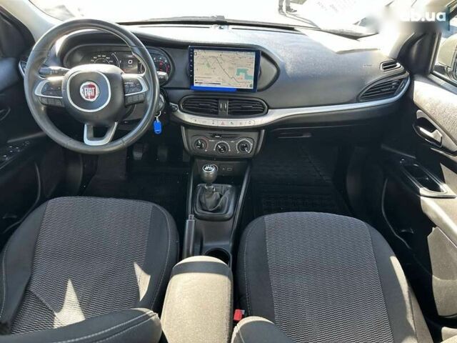 Фиат Типо, объемом двигателя 1.4 л и пробегом 78 тыс. км за 9490 $, фото 26 на Automoto.ua