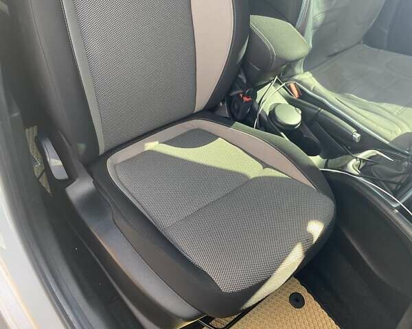 Фиат Типо, объемом двигателя 1.4 л и пробегом 57 тыс. км за 10200 $, фото 9 на Automoto.ua