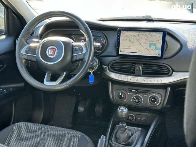 Фиат Типо, объемом двигателя 1.4 л и пробегом 78 тыс. км за 9490 $, фото 25 на Automoto.ua