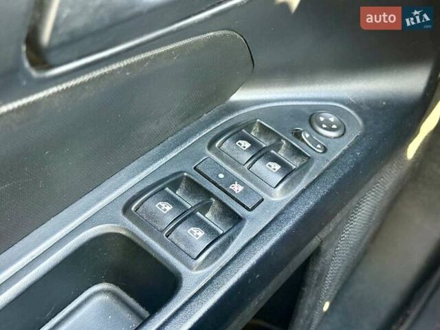 Фиат Типо, объемом двигателя 1.37 л и пробегом 140 тыс. км за 8700 $, фото 18 на Automoto.ua