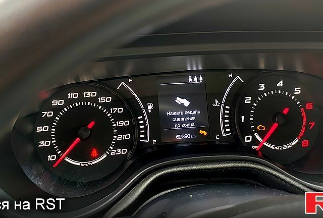 Фиат Типо, объемом двигателя 1.4 л и пробегом 62 тыс. км за 10000 $, фото 3 на Automoto.ua