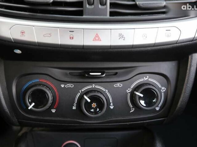 Фіат Тіпо, об'ємом двигуна 1.4 л та пробігом 97 тис. км за 9700 $, фото 18 на Automoto.ua