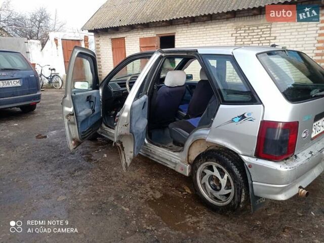 Серый Фиат Типо, объемом двигателя 1.6 л и пробегом 300 тыс. км за 1000 $, фото 7 на Automoto.ua