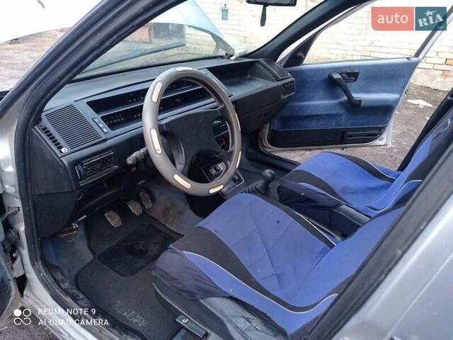 Серый Фиат Типо, объемом двигателя 1.6 л и пробегом 300 тыс. км за 1000 $, фото 12 на Automoto.ua