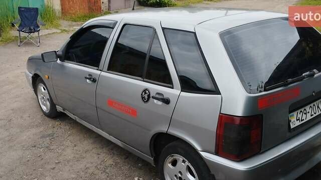 Серый Фиат Типо, объемом двигателя 1.6 л и пробегом 335 тыс. км за 1200 $, фото 16 на Automoto.ua