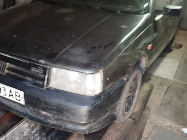 Сірий Фіат Тіпо, об'ємом двигуна 0 л та пробігом 333 тис. км за 316 $, фото 1 на Automoto.ua