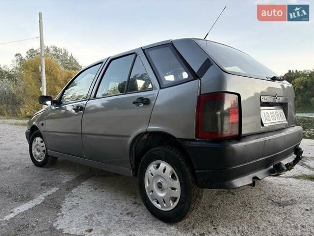 Фиат Типо 1989 в Виннице на Automoto.ua Серый Фиат Типо, объемом двигателя 1.7 л и пробегом 375 тыс. км за 1550 $, фото 5 на Automoto.ua