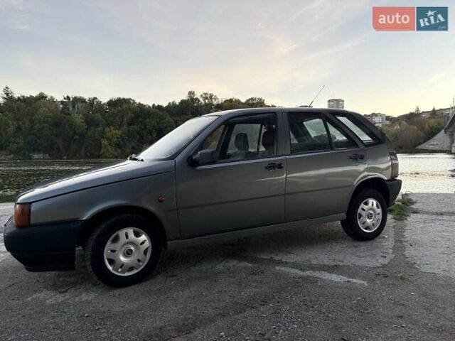 Фиат Типо 1989 в Виннице на Automoto.ua Серый Фиат Типо, объемом двигателя 1.7 л и пробегом 375 тыс. км за 1550 $, фото 4 на Automoto.ua