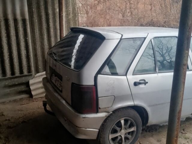 Серый Фиат Типо, объемом двигателя 1.4 л и пробегом 280 тыс. км за 663 $, фото 1 на Automoto.ua