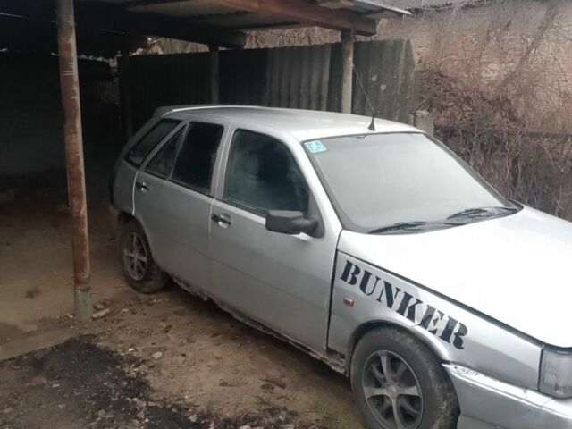 Серый Фиат Типо, объемом двигателя 1.4 л и пробегом 280 тыс. км за 663 $, фото 2 на Automoto.ua