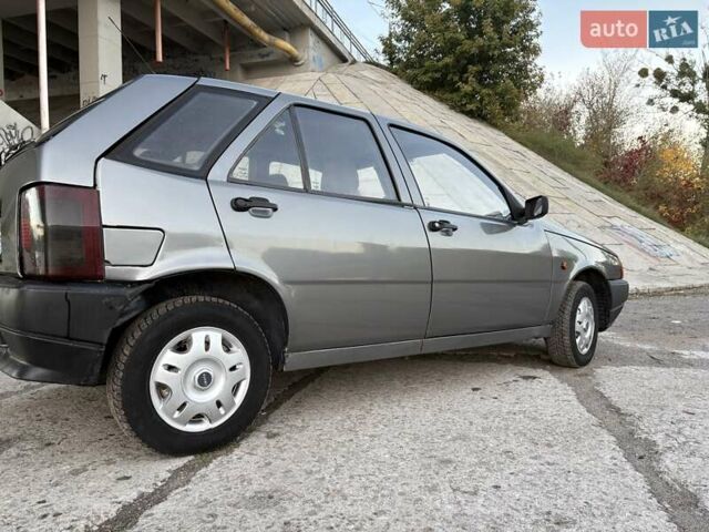 Фиат Типо 1989 в Виннице на Automoto.ua Серый Фиат Типо, объемом двигателя 1.7 л и пробегом 375 тыс. км за 1550 $, фото 9 на Automoto.ua