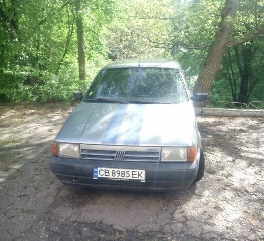 Серый Фиат Типо, объемом двигателя 1.4 л и пробегом 200 тыс. км за 600 $, фото 1 на Automoto.ua