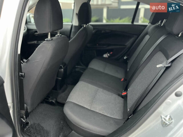 Сірий Фіат Тіпо, об'ємом двигуна 1.37 л та пробігом 89 тис. км за 12000 $, фото 21 на Automoto.ua