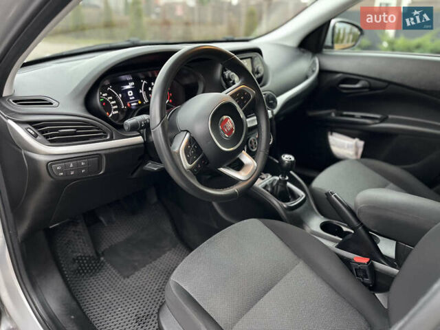Сірий Фіат Тіпо, об'ємом двигуна 1.37 л та пробігом 89 тис. км за 12000 $, фото 23 на Automoto.ua