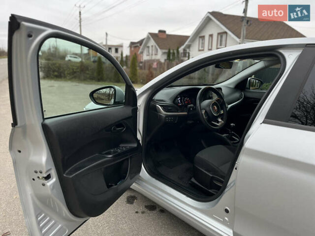 Сірий Фіат Тіпо, об'ємом двигуна 1.37 л та пробігом 89 тис. км за 12000 $, фото 19 на Automoto.ua