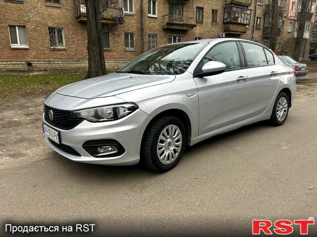 Серый Фиат Типо, объемом двигателя 1.4 л и пробегом 120 тыс. км за 6300 $, фото 1 на Automoto.ua