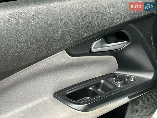 Сірий Фіат Тіпо, об'ємом двигуна 1.6 л та пробігом 155 тис. км за 8290 $, фото 20 на Automoto.ua