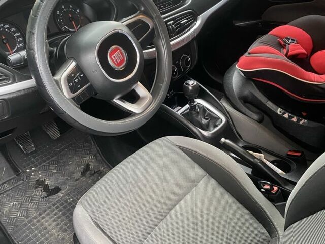 Сірий Фіат Тіпо, об'ємом двигуна 1.4 л та пробігом 200 тис. км за 8200 $, фото 4 на Automoto.ua