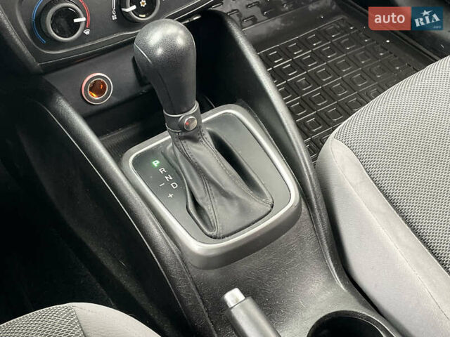 Сірий Фіат Тіпо, об'ємом двигуна 1.6 л та пробігом 155 тис. км за 8290 $, фото 22 на Automoto.ua