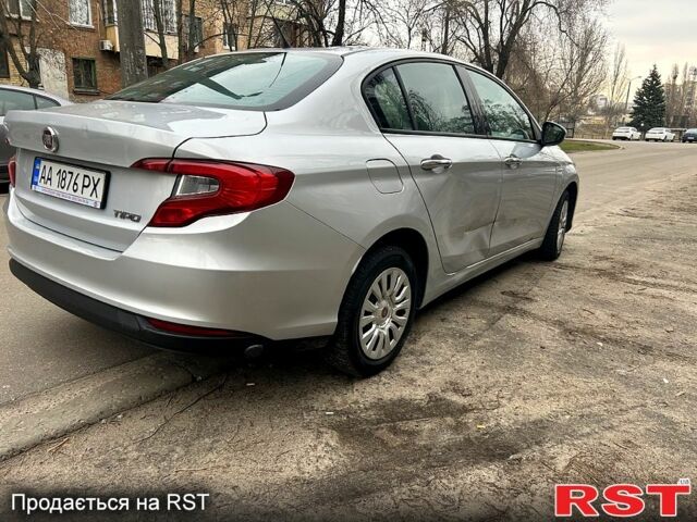 Серый Фиат Типо, объемом двигателя 1.4 л и пробегом 120 тыс. км за 6300 $, фото 2 на Automoto.ua