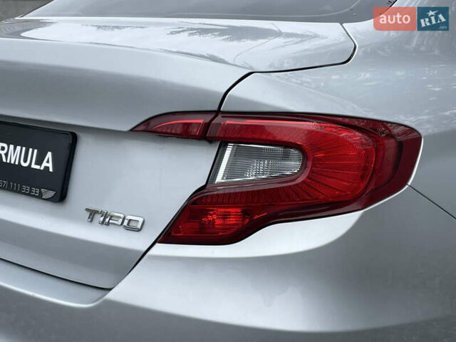 Сірий Фіат Тіпо, об'ємом двигуна 1.6 л та пробігом 155 тис. км за 8290 $, фото 10 на Automoto.ua